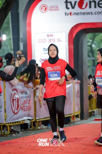Race photo from ONE RUN 10K 2025