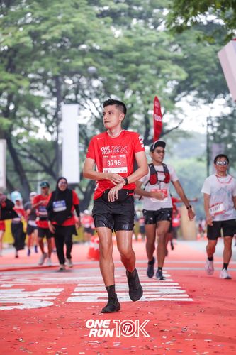 Race photo from ONE RUN 10K 2025