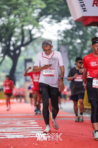 Race photo from ONE RUN 10K 2025