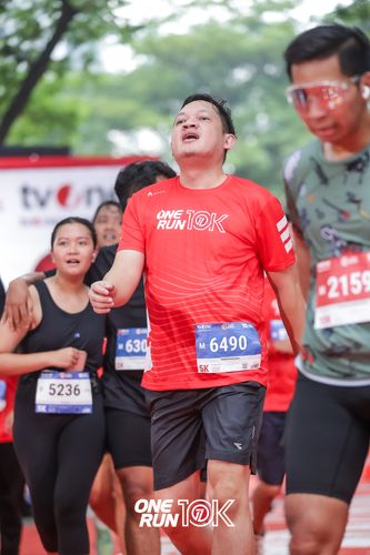 Race photo from ONE RUN 10K 2025
