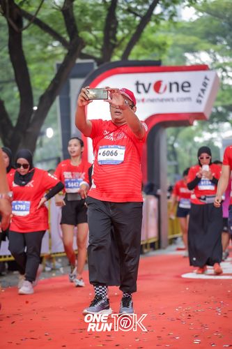Race photo from ONE RUN 10K 2025