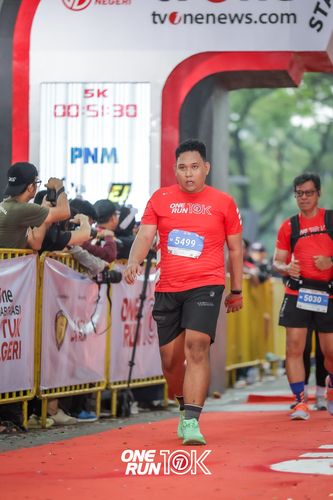 Race photo from ONE RUN 10K 2025