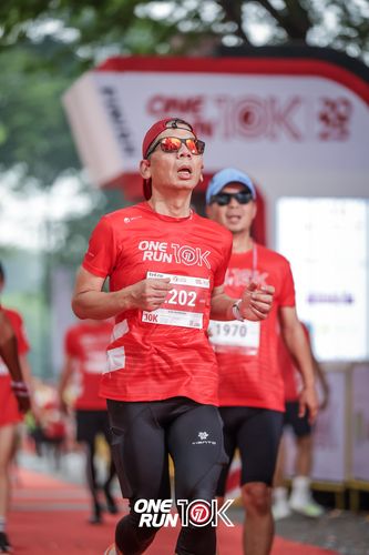Race photo from ONE RUN 10K 2025