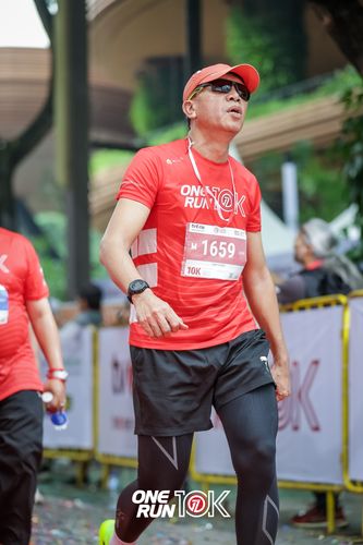 Race photo from ONE RUN 10K 2025
