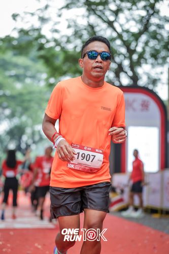 Race photo from ONE RUN 10K 2025
