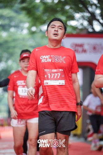 Race photo from ONE RUN 10K 2025