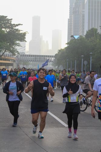 Race photo from NU SKIN RUNNING CLUB