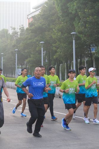 Race photo from NU SKIN RUNNING CLUB