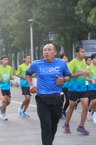 Race photo from NU SKIN RUNNING CLUB