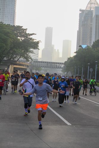 Race photo from NU SKIN RUNNING CLUB