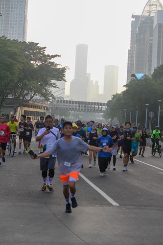Race photo from NU SKIN RUNNING CLUB