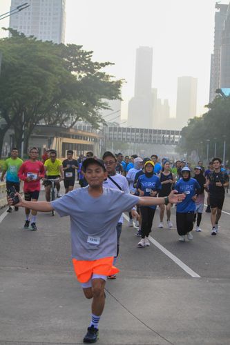 Race photo from NU SKIN RUNNING CLUB