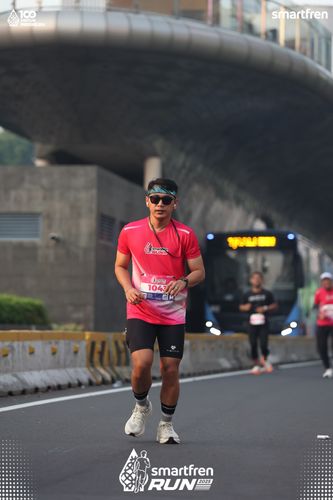 Race photo from Smartfren Run 2025 