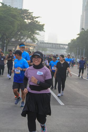 Race photo from NU SKIN RUNNING CLUB
