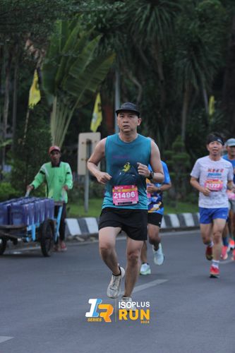 Race photo from Isoplus Run 2024 Surabaya