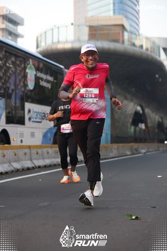 Race photo from Smartfren Run 2025 