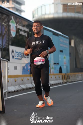 Race photo from Smartfren Run 2025 