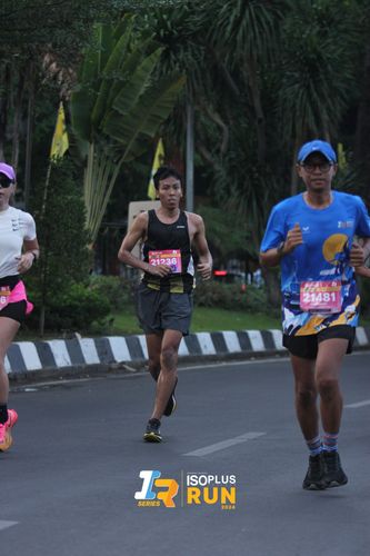 Race photo from Isoplus Run 2024 Surabaya