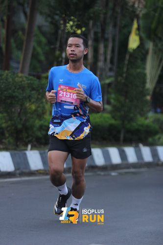 Race photo from Isoplus Run 2024 Surabaya
