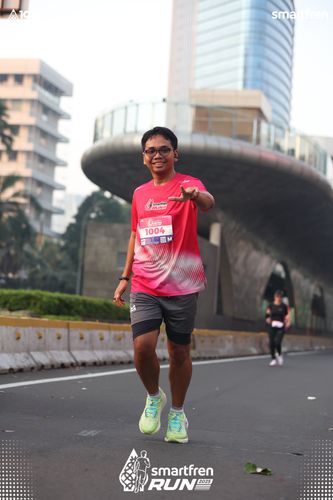 Race photo from Smartfren Run 2025 