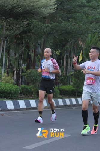 Race photo from Isoplus Run 2024 Surabaya