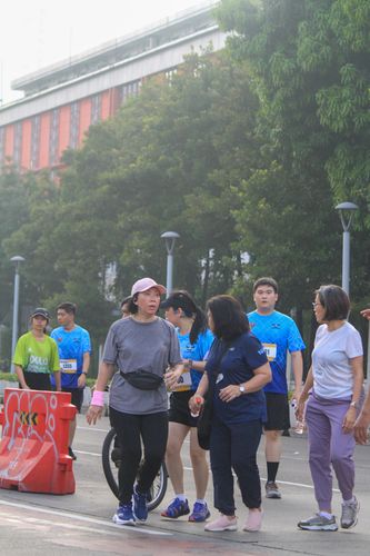 Race photo from NU SKIN RUNNING CLUB