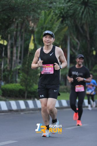 Race photo from Isoplus Run 2024 Surabaya