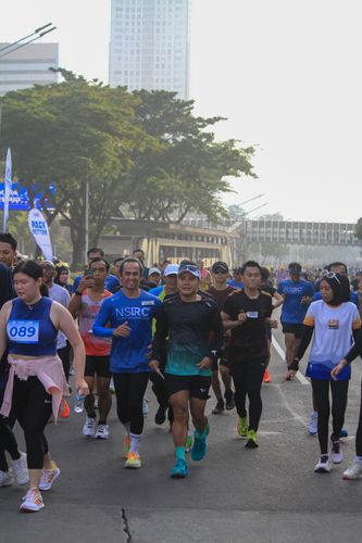 Race photo from NU SKIN RUNNING CLUB