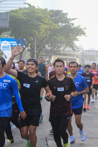 Race photo from NU SKIN RUNNING CLUB