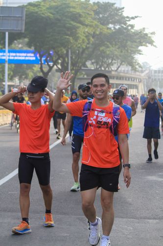 Race photo from NU SKIN RUNNING CLUB