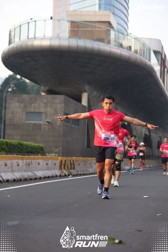 Race photo from Smartfren Run 2025 