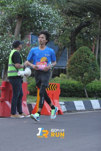 Race photo from Isoplus Run 2024 Surabaya