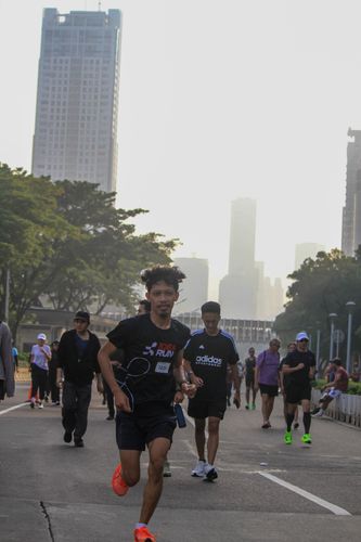 Race photo from NU SKIN RUNNING CLUB