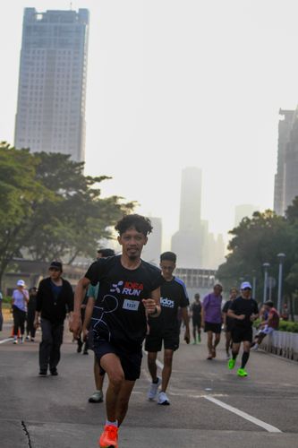 Race photo from NU SKIN RUNNING CLUB
