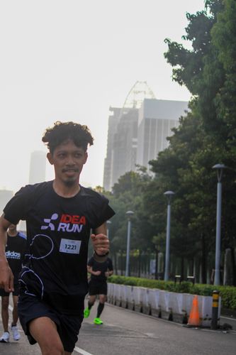Race photo from NU SKIN RUNNING CLUB