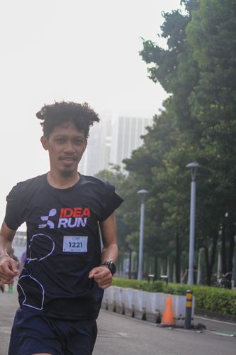 Race photo from NU SKIN RUNNING CLUB