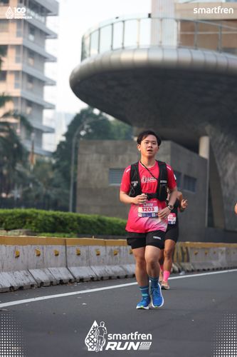 Race photo from Smartfren Run 2025 