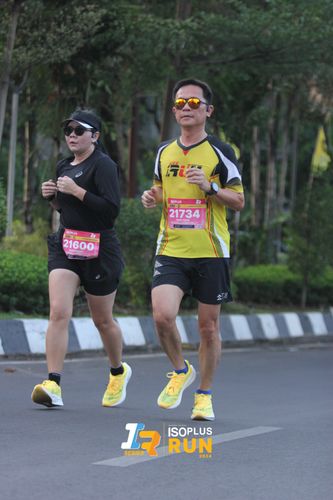 Race photo from Isoplus Run 2024 Surabaya