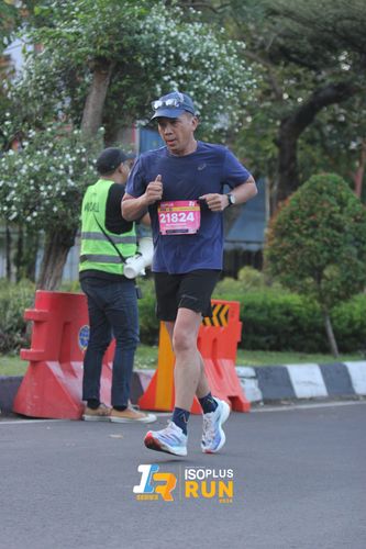 Race photo from Isoplus Run 2024 Surabaya