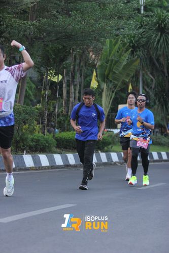 Race photo from Isoplus Run 2024 Surabaya
