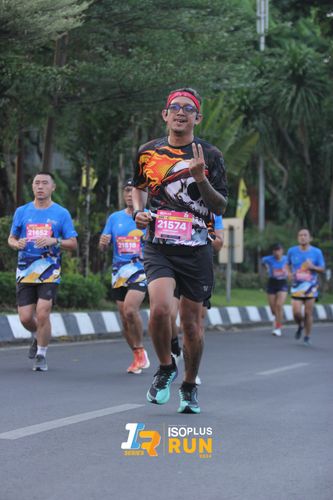 Race photo from Isoplus Run 2024 Surabaya
