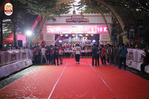 Race photo from Kediri Half Marathon 2024