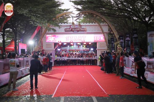 Race photo from Kediri Half Marathon 2024