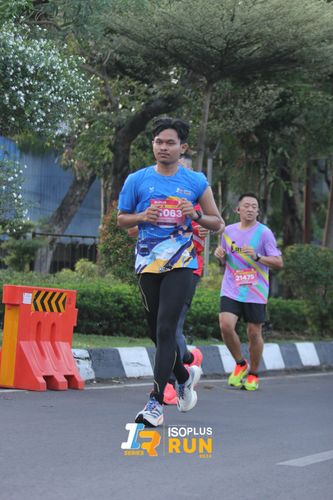 Race photo from Isoplus Run 2024 Surabaya