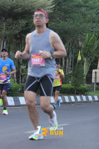 Race photo from Isoplus Run 2024 Surabaya