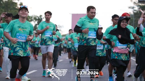 Race photo from Arutmin Borneo Run 2024