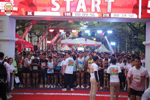Race photo from Kediri Half Marathon 2024