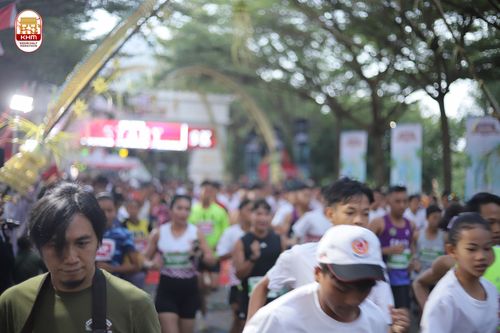 Race photo from Kediri Half Marathon 2024