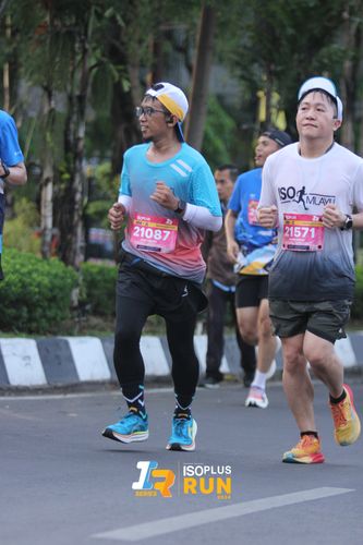 Race photo from Isoplus Run 2024 Surabaya