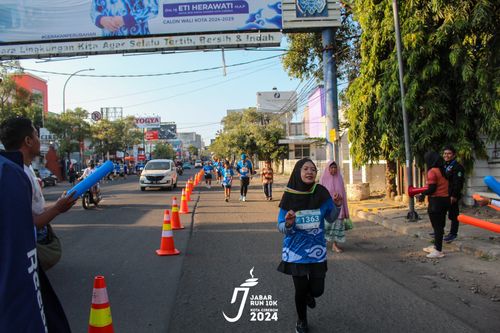 Race photo from Jabar Run 10K 2024